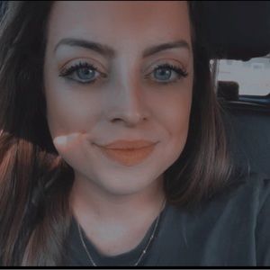 Meet your Posher, Robin